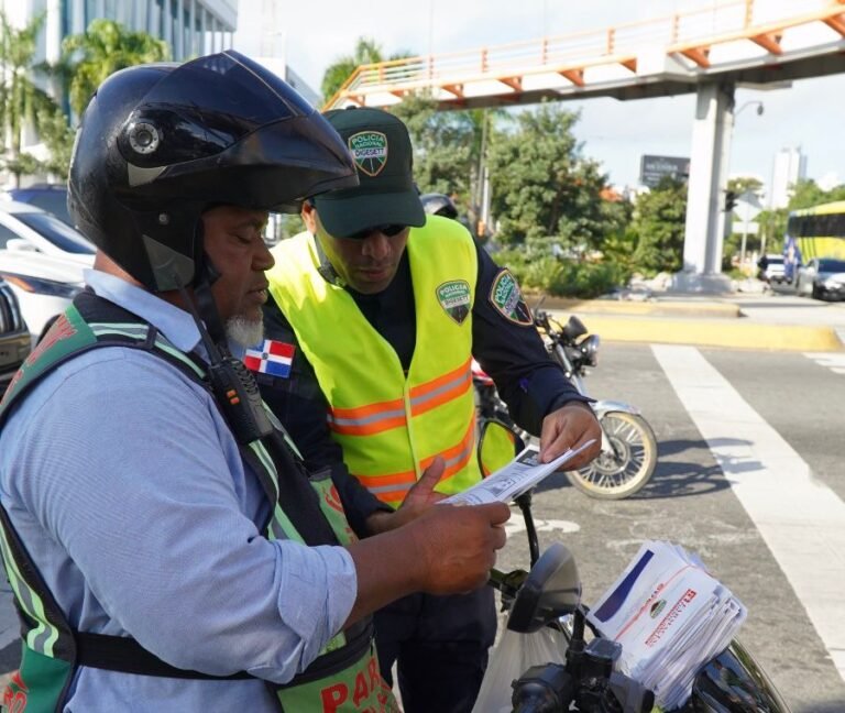 DIGESETT redobla esfuerzos para reducir accidentes causados por motoristas que ignoran la luz roja del semáforo
