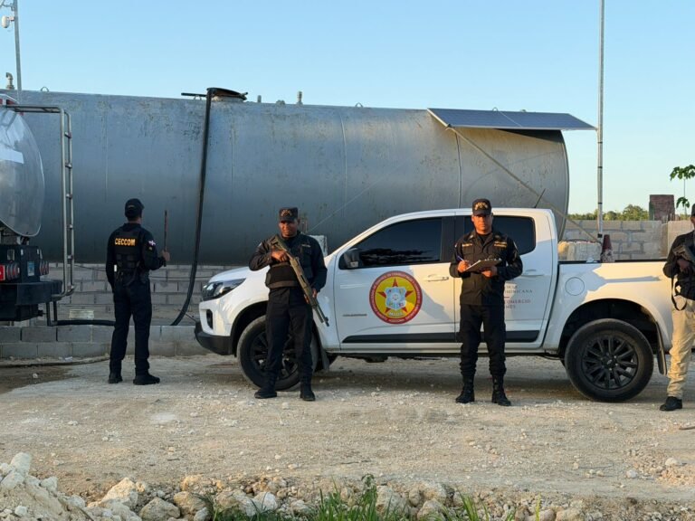CECCOM decomisa 6,200 galones de gasoil valorados en RD$2.48 millones en Verón