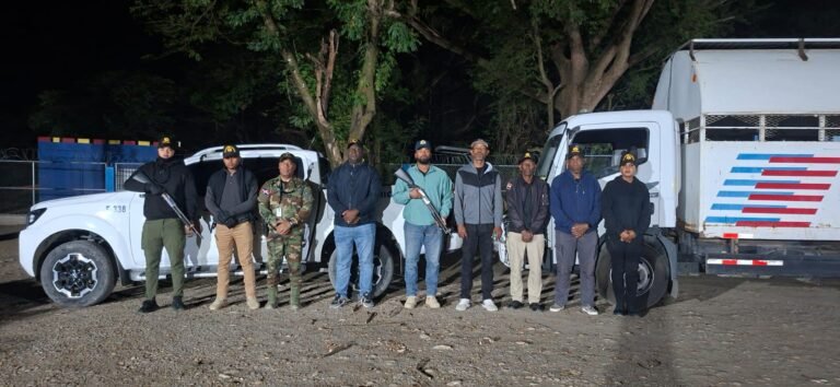 Dirección General de Migración detuvo 1,031 personas y deportó 759 extranjeros en condición migratoria irregular este martes