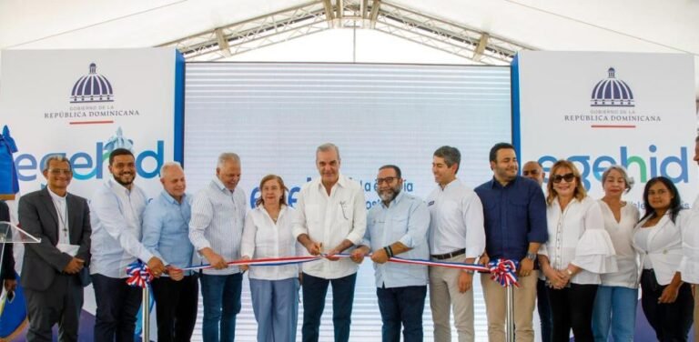 Abinader inaugura carretera Tavera-Jarabacoa construida por Egehid