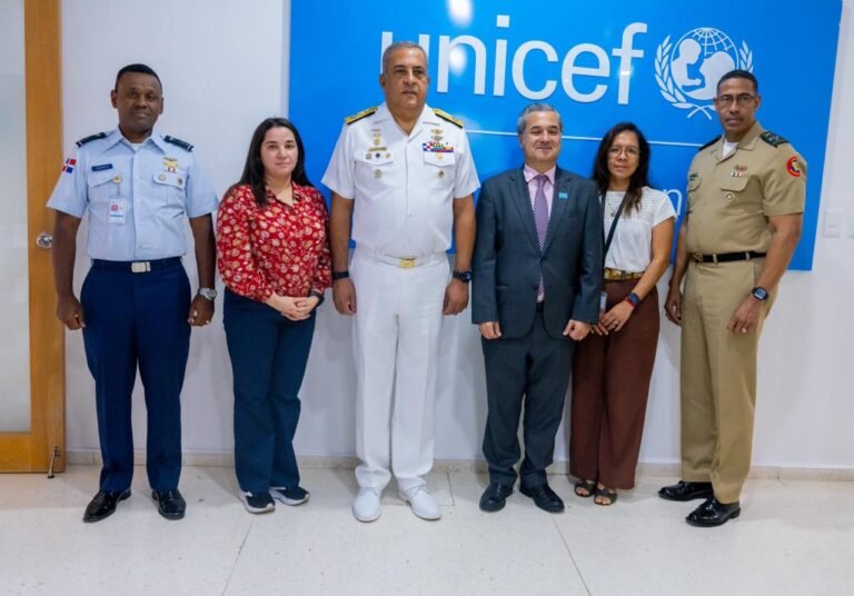 DGM y UNICEF coordinan atención a niños y adolescentes en centros de procesamiento migratorio