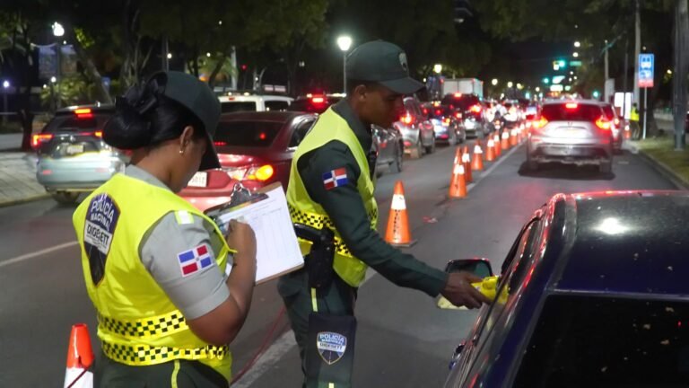 DIGESETT fortalece acciones preventivas con operativos de alcoholimetría en el Distrito Nacional y San Francisco de Macorís