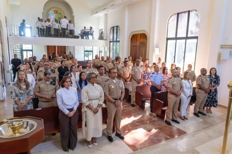 Con profunda gratitud y solemnidad, ADEOERD celebra su 29.º aniversario y juramenta nueva directiva